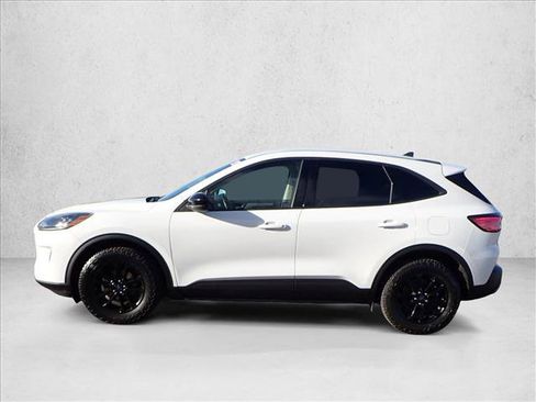 Used 2020 Ford Escape SE Sport image 2