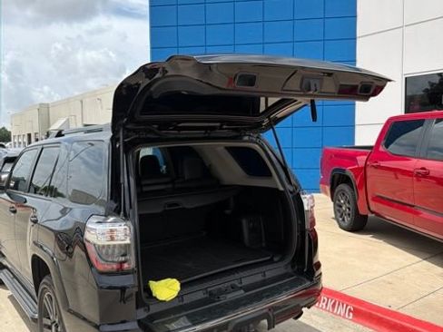Used 2021 Toyota 4Runner Nightshade AWD/4WD image 8