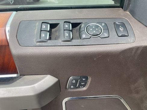 Used 2020 Ford F250 King Ranch w/ King Ranch Ultimate Package AWD/4WD image 11