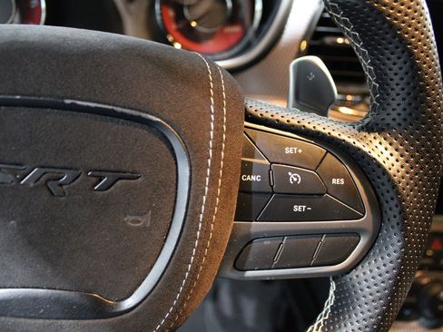 Used 2021 Dodge Challenger SRT Hellcat image 28