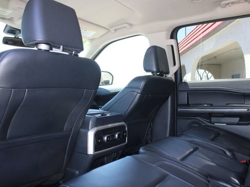 Used 2024 Ford Expedition Max XLT RWD image 14