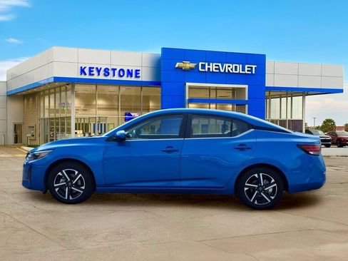 Used 2024 Nissan Sentra SV FWD image 4
