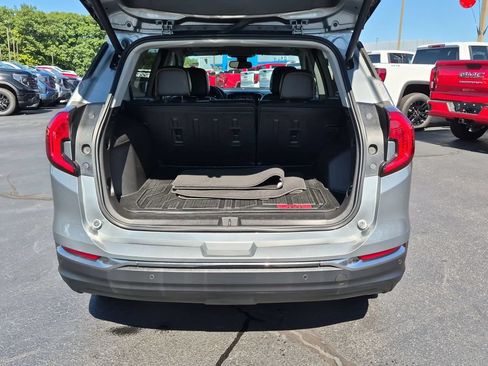 Used 2023 GMC Terrain AT4 AWD/4WD image 30