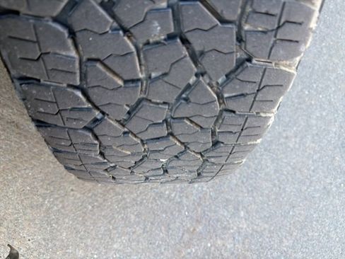 Used 2024 Chevrolet Silverado 2500 Custom w/ Custom Value Package image 10