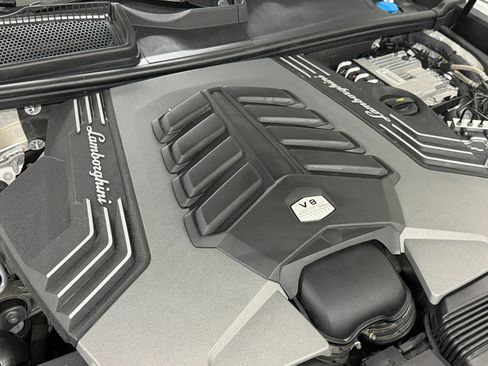Used 2022 Lamborghini Urus AWD/4WD image 61