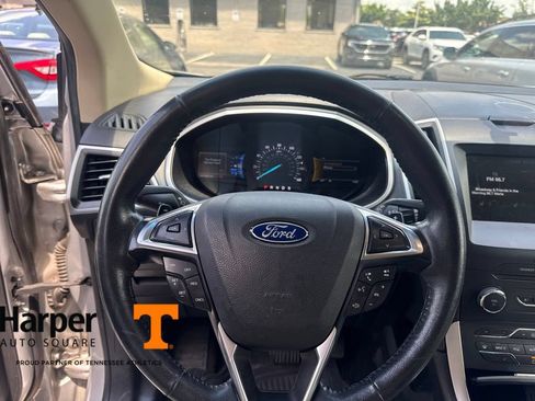 Used 2017 Ford Edge SEL w/ Equipment Group 201A AWD/4WD image 17