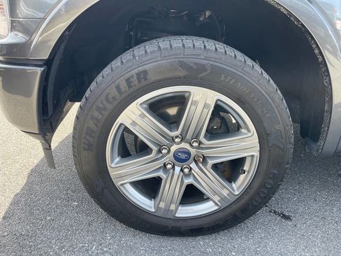 Used 2019 Ford F150 Lariat w/ Equipment Group 502A Luxury image 15