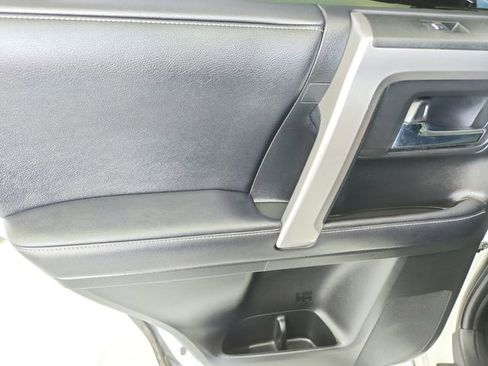 Used 2019 Toyota 4Runner Limited AWD/4WD image 38