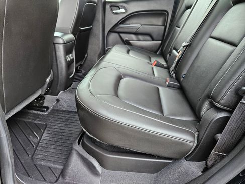 Used 2019 Chevrolet Colorado ZR2 w/ ZR2 Midnight Special Edition AWD/4WD image 23