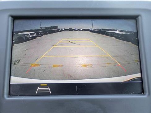 Used 2020 Chevrolet Equinox LT FWD image 20