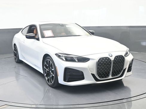 Used 2025 BMW 430i xDrive Coupe w/ M Sport Package AWD/4WD image 9