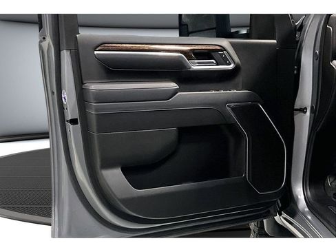 Used 2025 GMC Sierra 2500 SLE w/ SLE Convenience Package image 23