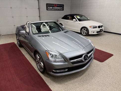 Used 2013 Mercedes-Benz SLK 250 image 9