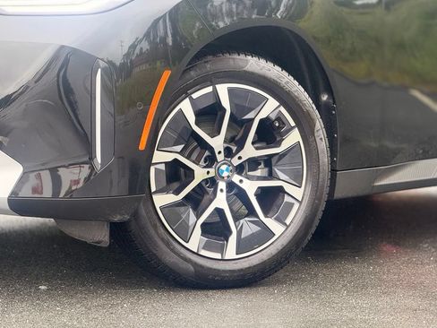 Certified 2025 BMW X3 xDrive30i w/ Premium Package AWD/4WD image 2
