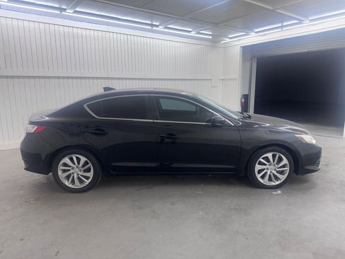 Used 2018 Acura ILX image 4