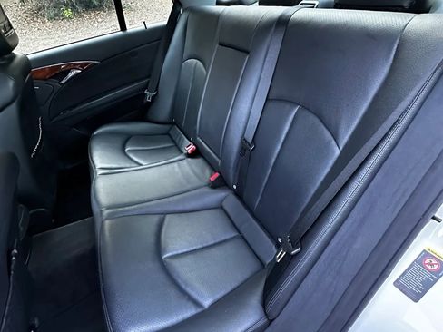 Used 2005 Mercedes-Benz E 320 Sedan image 20