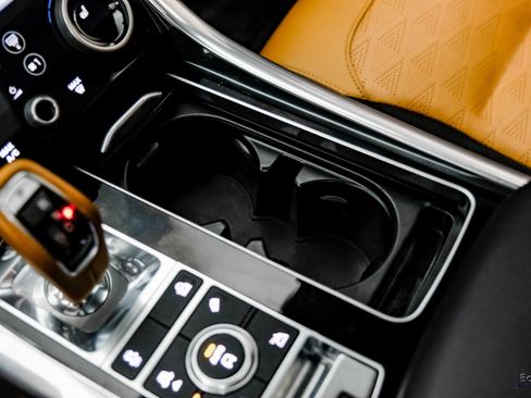 Used 2020 Land Rover Range Rover Sport SVR image 61