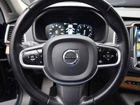 Used 2021 Volvo XC90 T5 Momentum w/ Protection Package Premier AWD/4WD image 15
