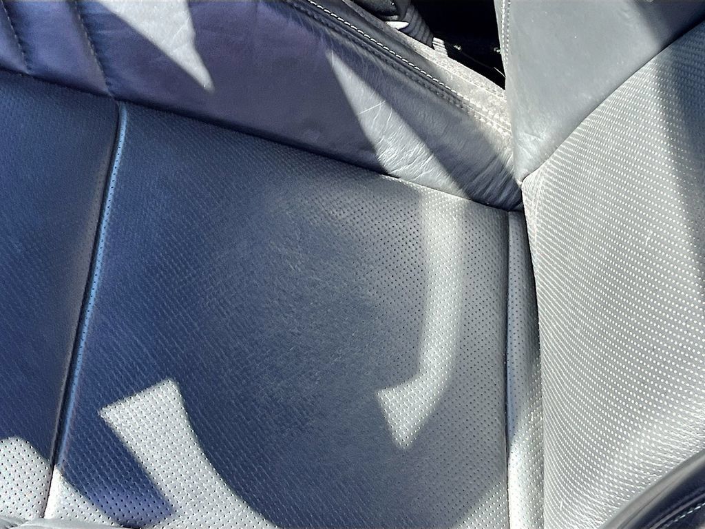 Used 2023 Chrysler 300 C RWD image 19