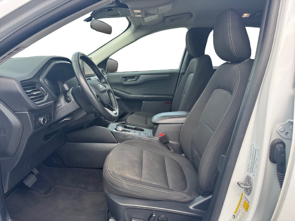 Used 2024 Ford Escape Active AWD/4WD image 9