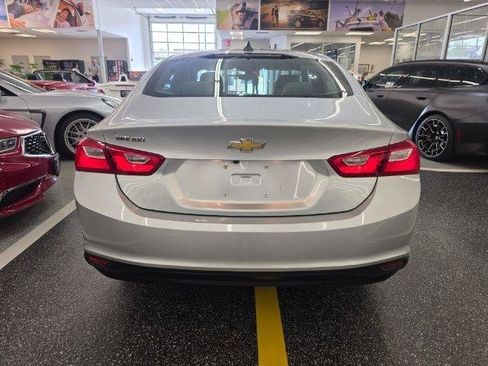 Used 2021 Chevrolet Malibu LS FWD image 6