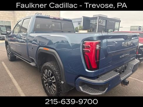 Used 2024 GMC Sierra 3500 Denali Ultimate AWD/4WD image 3