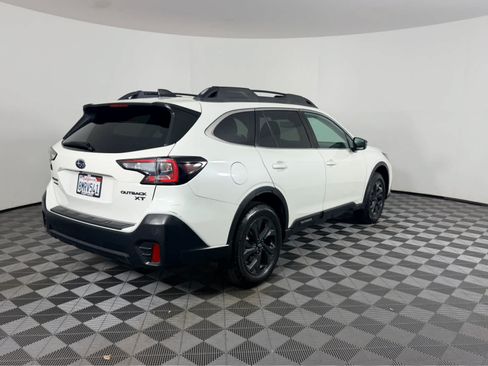 Used 2020 Subaru Outback Onyx Edition XT AWD/4WD image 3