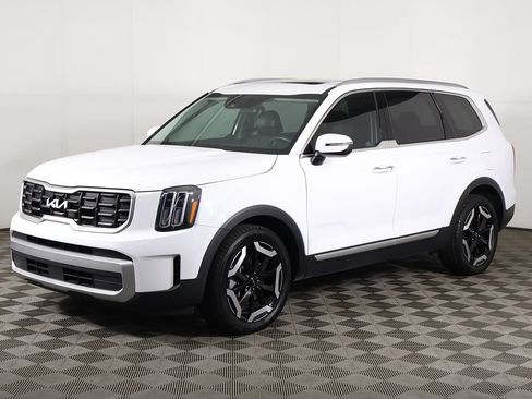 Used 2024 Kia Telluride S w/ S Sunroof Package AWD/4WD image 10
