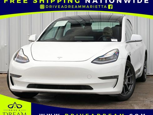 Used 2020 Tesla Model 3 Standard Range Plus image 1