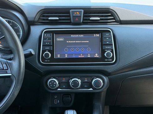 Used 2020 Nissan Versa S FWD image 17