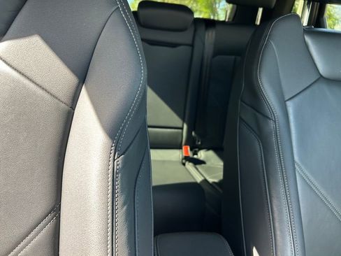 Used 2023 Audi Q3 2.0T Premium Plus w/ Premium Plus Package AWD/4WD image 38