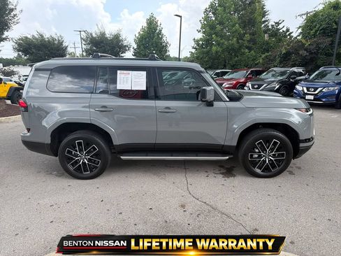 Used 2024 Lexus GX 550 w/ Accessory Package (Z1) AWD/4WD image 5