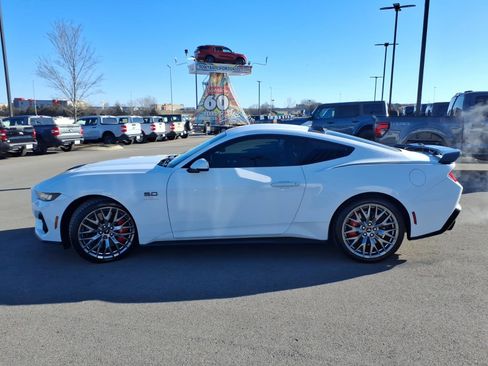 Certified 2024 Ford Mustang GT Premium image 6