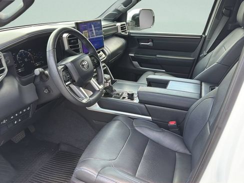 Used 2024 Toyota Tundra Platinum AWD/4WD image 27