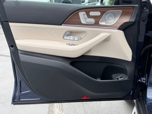 New 2026 Mercedes-Benz GLE 53 AMG 4MATIC image 17