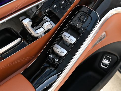 Used 2023 Mercedes-Benz Maybach S 680 4MATIC w/ Manufaktur Leather Package image 21