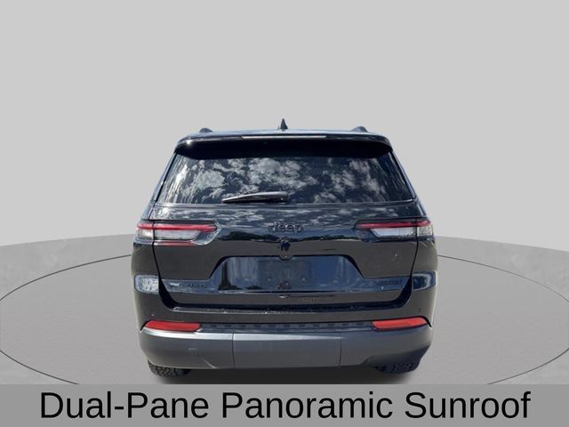 Certified 2022 Jeep Grand Cherokee L Limited w/ Black Appearance Package AWD/4WD image 6