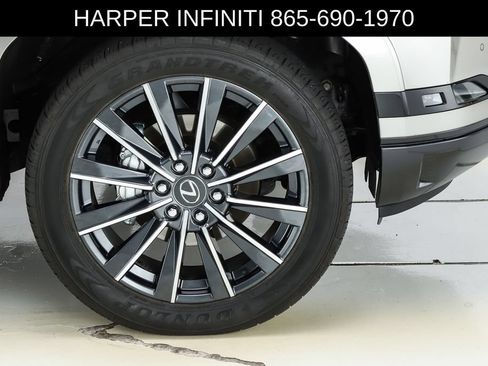 Used 2024 Lexus GX 550 w/ Accessory Package (2T) AWD/4WD image 15