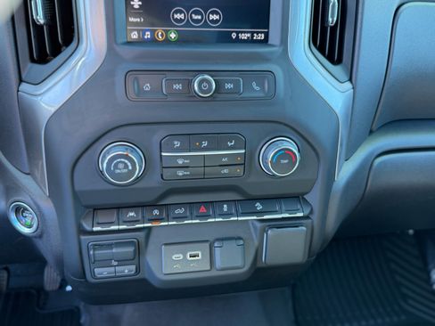 Used 2023 Chevrolet Silverado 1500 Custom Trail Boss image 12