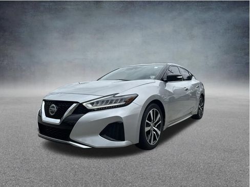 Used 2021 Nissan Maxima 3.5 SV w/ Floor Mat Group FWD image 3