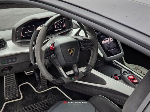 Used 2024 Lamborghini Revuelto AWD/4WD image 21