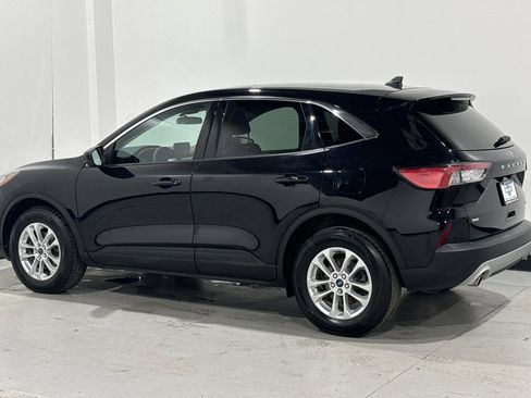 Used 2021 Ford Escape SE w/ Cold Weather Package image 34