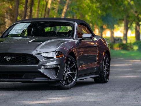 Used 2021 Ford Mustang Premium w/ Equipment Group 201A RWD image 28