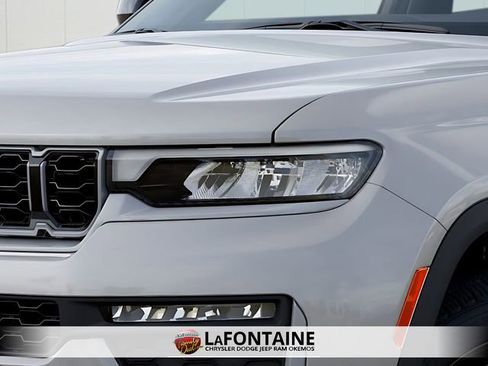 New 2026 Jeep Grand Cherokee Limited AWD/4WD image 10