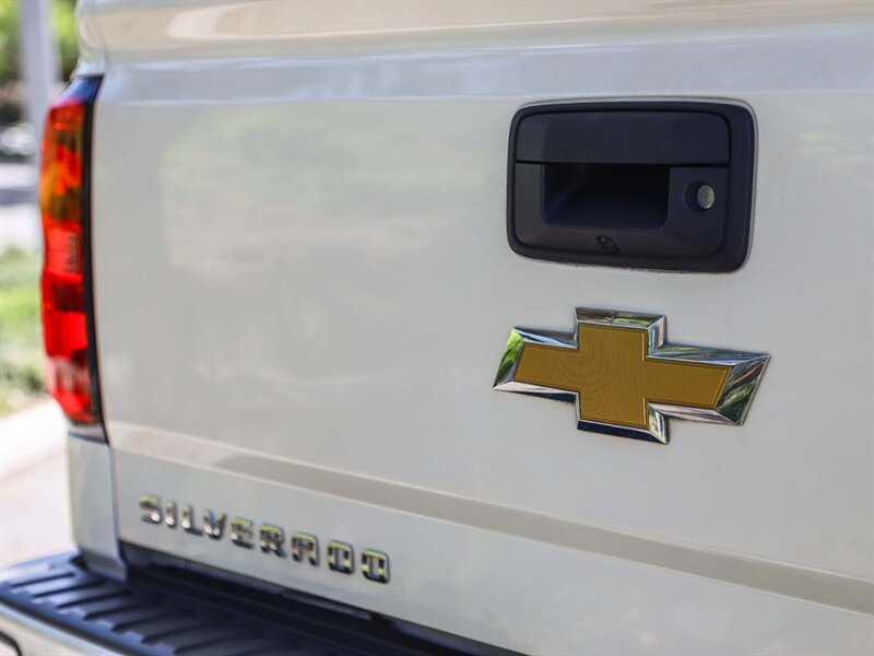 Used 2014 Chevrolet Silverado 1500 High Country w/ High Country Premium Package AWD/4WD image 16