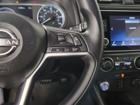 Used 2025 Nissan Leaf S FWD image 24