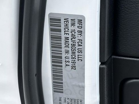 Used 2021 Jeep Grand Cherokee Limited w/ Quick Order Package 28K 80th image 11