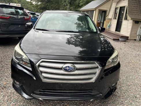 Used 2017 Subaru Legacy 2.5i Limited AWD/4WD image 3