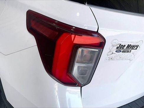 Used 2023 Ford Explorer ST-Line w/ Class IV Trailer Tow Package RWD image 13