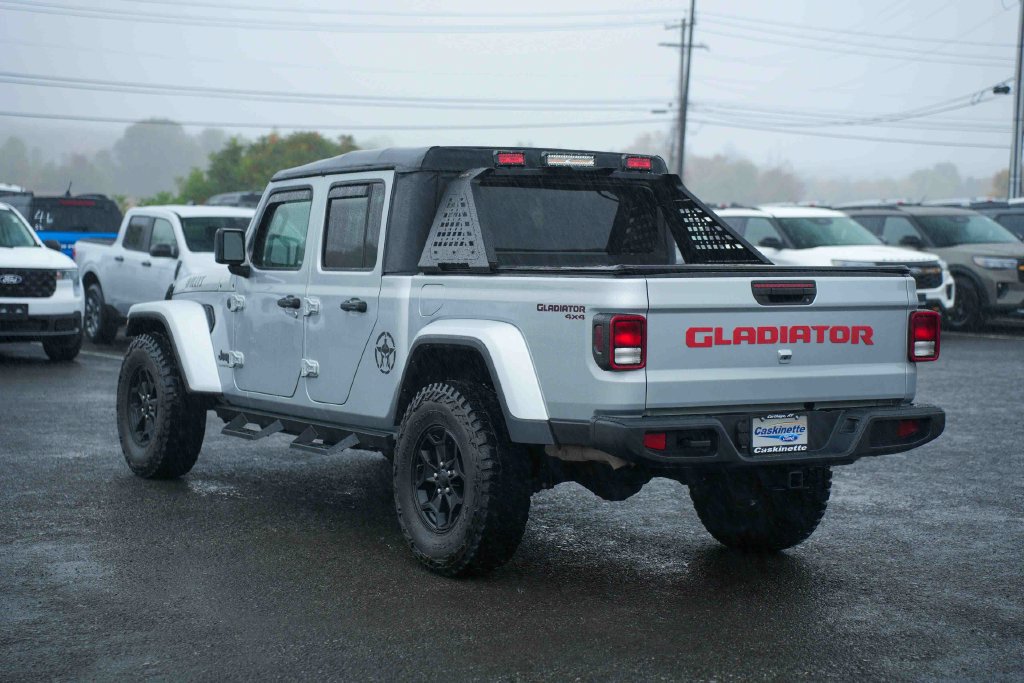 Used 2023 Jeep Gladiator Sport AWD/4WD image 7